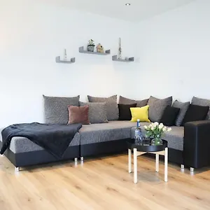 Burgblick Apartment Harburg (Bavaria)